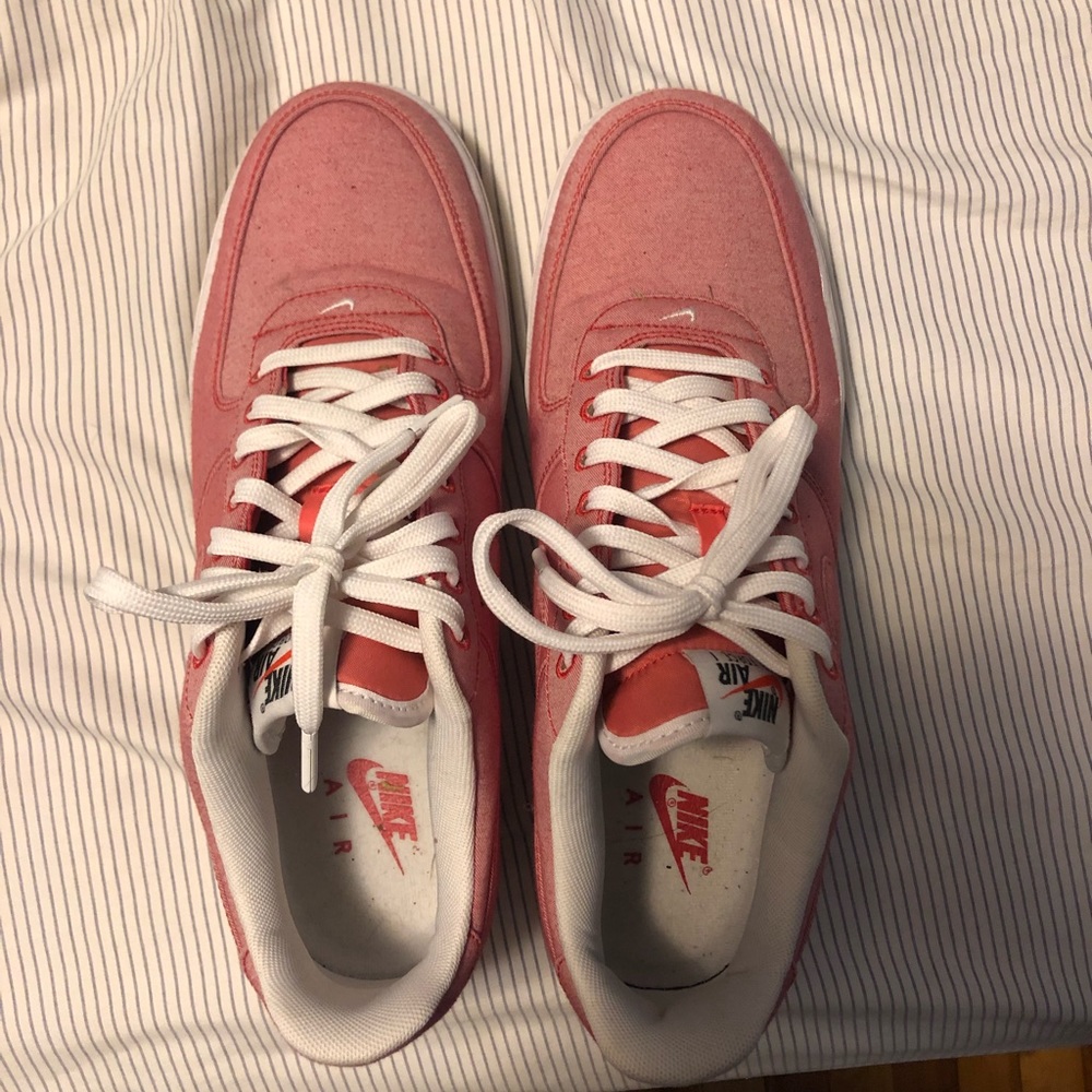 Air Force 1 only worn one time size 10.5
